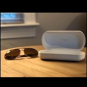 Women’s Oakley Aviators- Tie Breakers